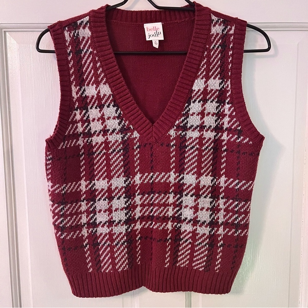 BELLE DU JOUR Juniors Sleeveless Plaid Sweater Vest